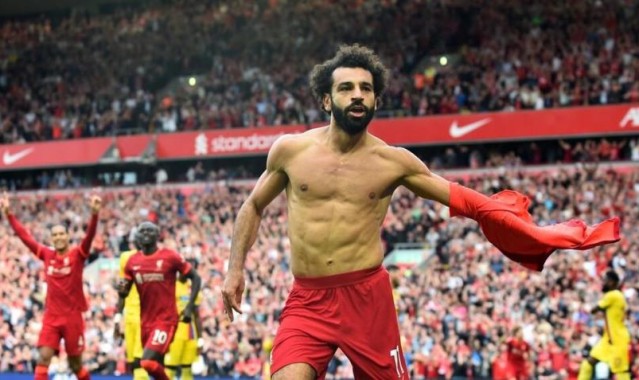  水晶宫定位球战术奏效，两度头槌破门擒谢菲联